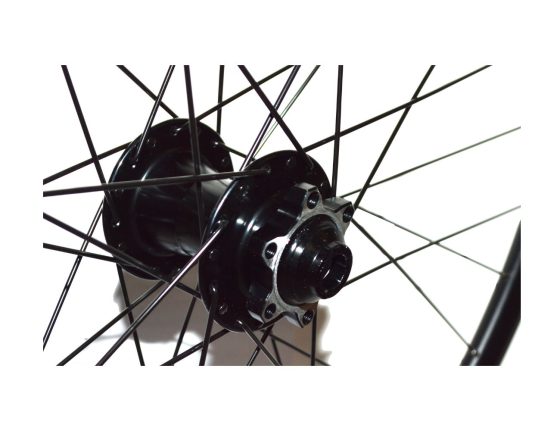 Roue avant 700 route / gravel pour frein à disque