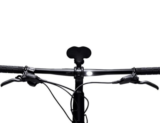 Cintre VTT Lightskin H2B alu 700 mm Ø31,8 mm avec éclairage intégré