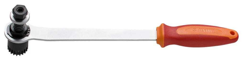 CLE DEMONTE BOITIER PEDALIER