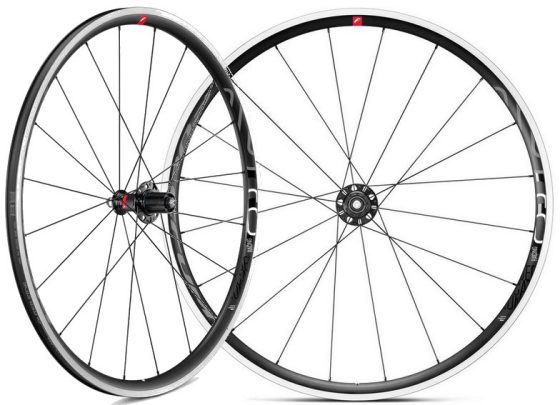 PR ROUES 28" RACING 6