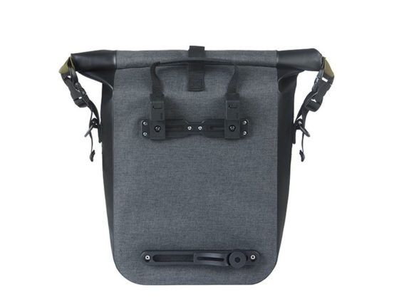 Sacoche arrière Basil NAVIGATOR STORM fixation MIK 15L