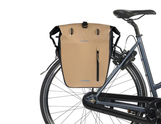 Sacoche arrière Basil Rivo L MIK Hooks 31L