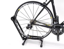 Support de vélo fixation roue avant ou arrière PNA