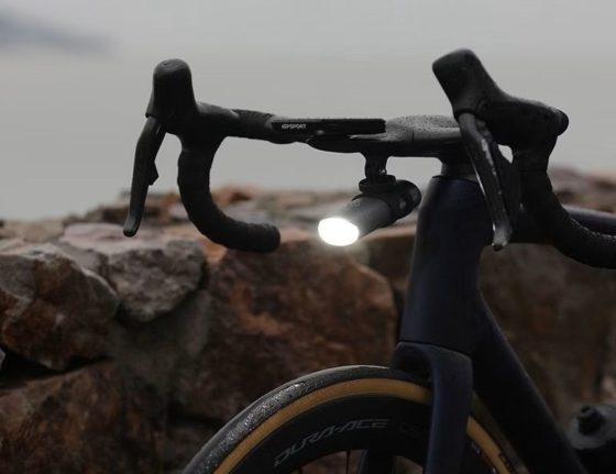 Éclairage avant vélo iGPSPORT VS1800S - 1800 lumens rechargeable USB